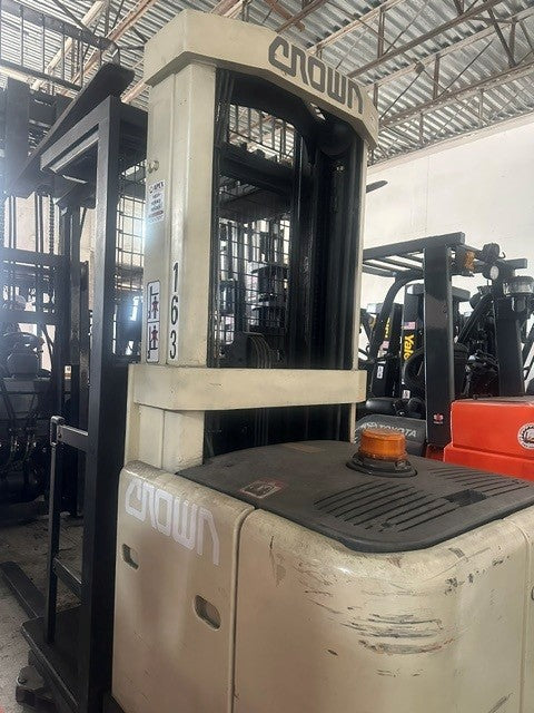 Used Forklift 1995 Crown Electric oreder picker SP3010-30 , 3,000LBS #163