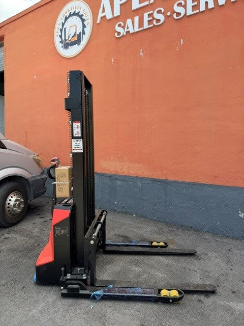 New 2026 Electric Straddle Stacker 3,300LBS.
