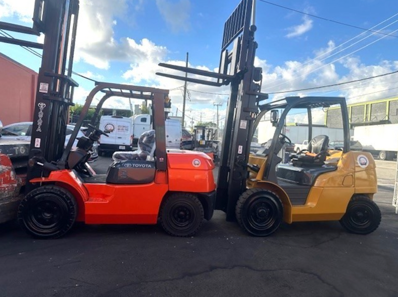 Used Forklift 2011 Toyota, 7FDKU40, 9,000 LBS