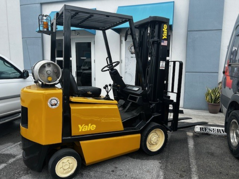 Used Forklift 2002 Yale GLC050RGNUAE088, 5,000lbs.