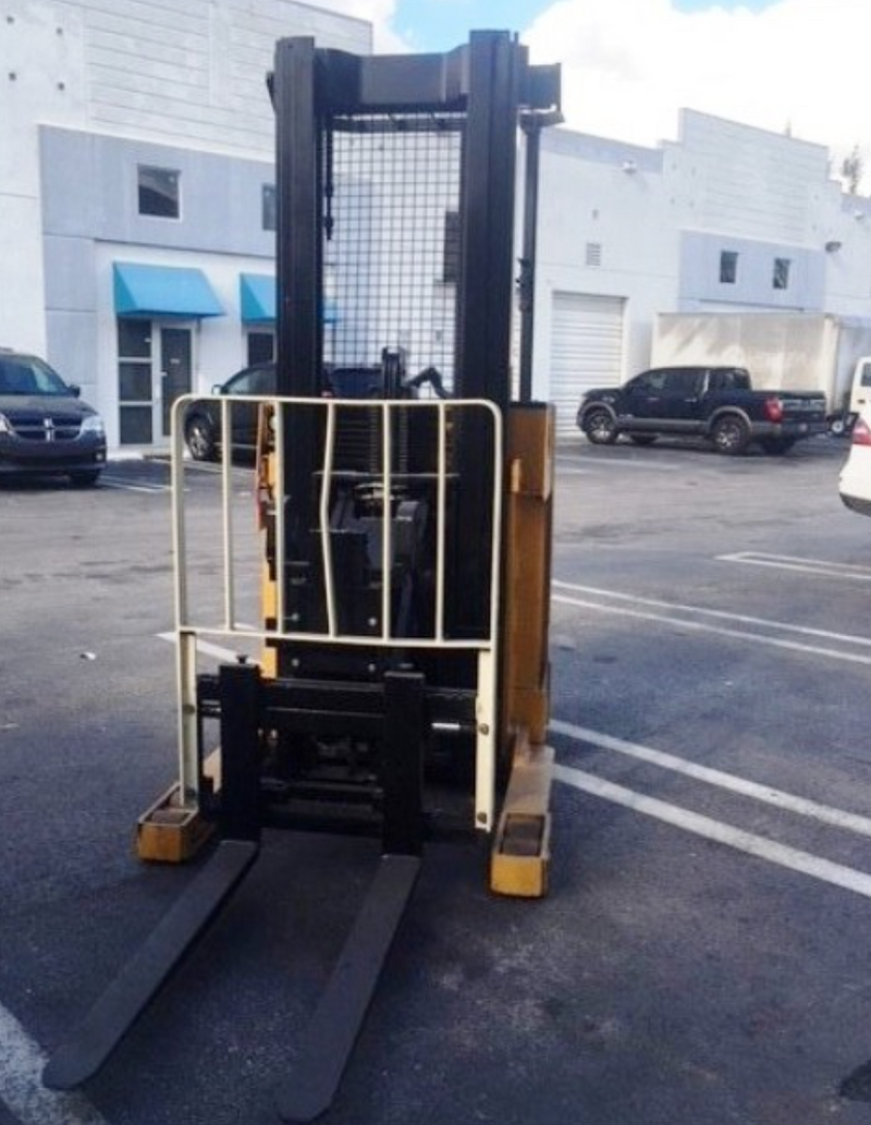 Used Forklift 2007 Yale NR035AENM24TE095, Single Reach, 3,500lbs.