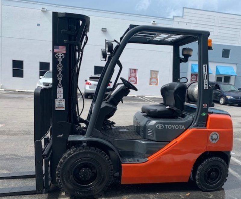 Used Forklift 2010 Toyota 8FGU25,  5,000lbs. #105