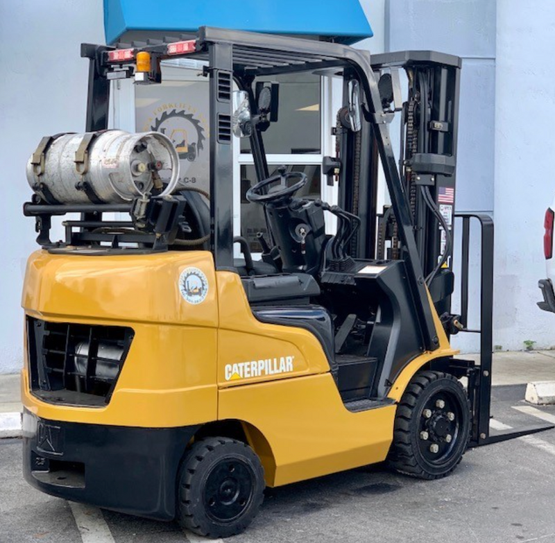 Used Forklift 2013 Caterpillar 2C5000-LE, 5,000lbs.