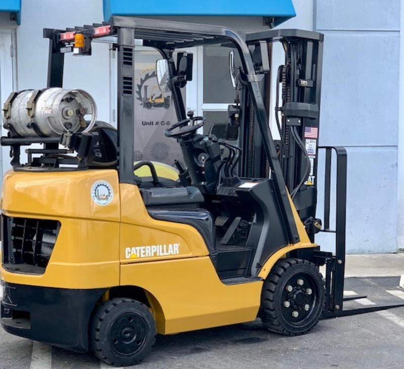 Used Forklift 2013 Caterpillar 2C5000-LE, 5,000lbs.