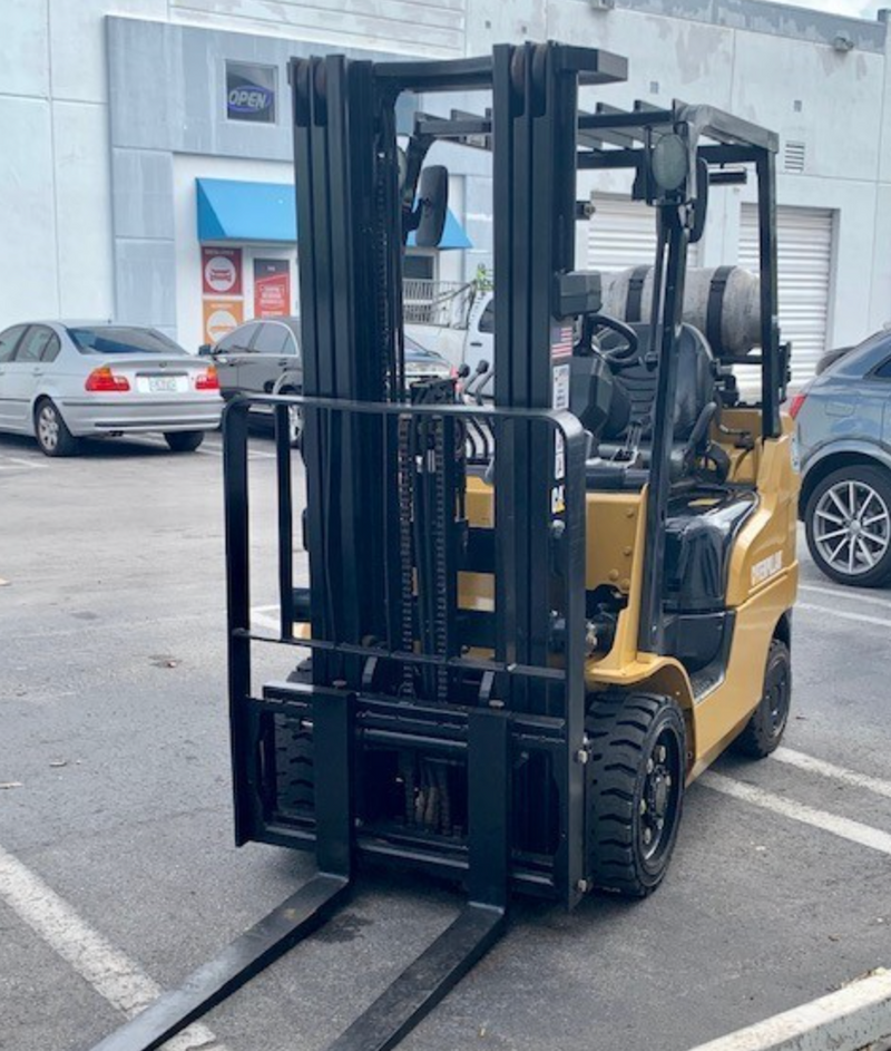 Used Forklift 2013 Caterpillar 2C5000-LE, 5,000lbs.