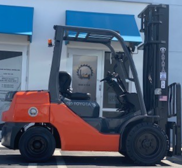 Used Forklift 2015 Toyota 8FDU30 , 6,000LBS