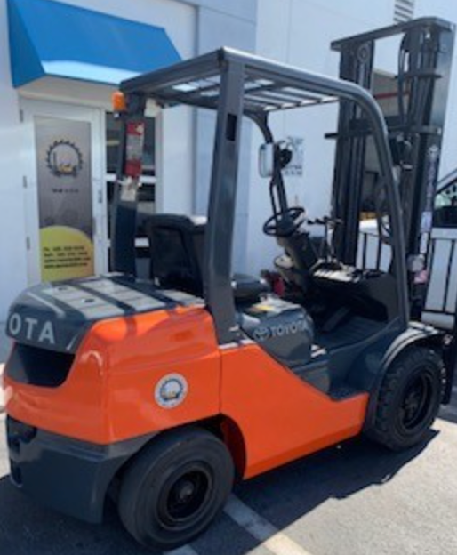 Used Forklift 2015 Toyota 8FDU30 , 6,000LBS