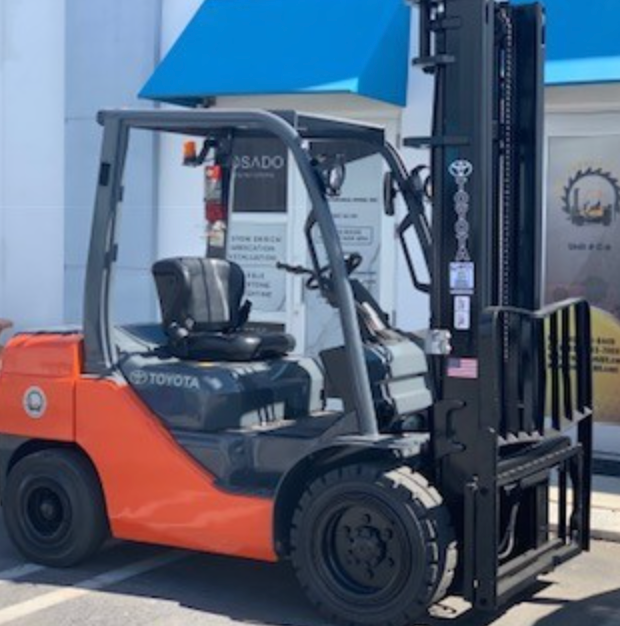 Used Forklift 2015 Toyota 8FDU30 , 6,000LBS
