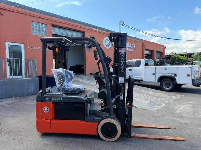 Forklift 2020 Toyota 8FBC15U, 3,000lbs.